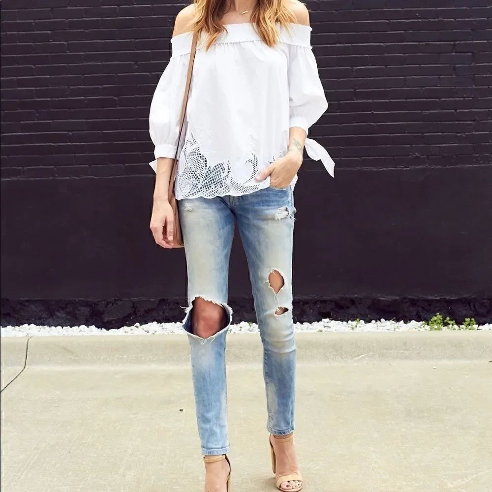 Chelsea 28 White Off Shoulder Top